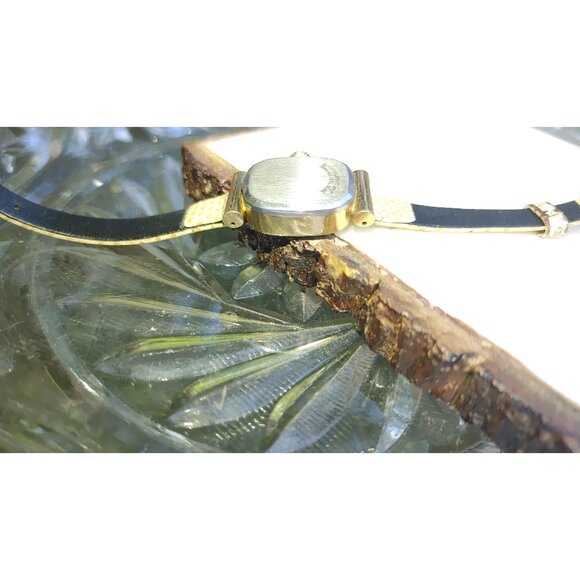 Pedre Wristwatch Leather Strap Gold-Tone Details Manual Wind Timepiece - Picture 6 of 11